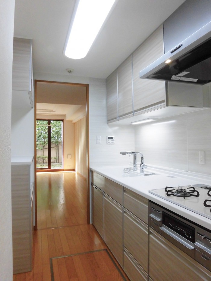 ホーロークリーンレンジフードでお手入れ楽々キッチンに ホーロークリーンレンジフードでお手入れ楽々キッチンに